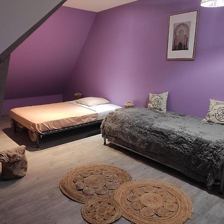 Agréable et spacieuse chambre familiale Sansac-de-Marmiesse Esterno foto